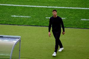 开云体育官网在线注册-阿隆索：药厂也理解并尊重我的选择，但现在不是谈论我未来的时候