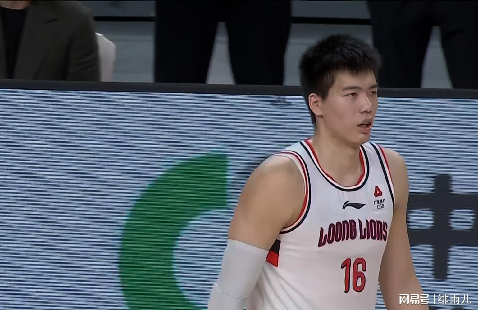 开云官方客服-抢下焦泊乔？广东队被曝出价碾压上海男篮，筹码让广州队无法拒绝