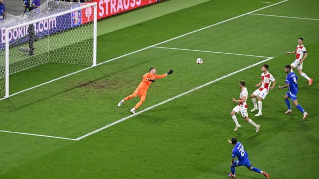 1719282685539052225.jpg zaccagni 2.jpg